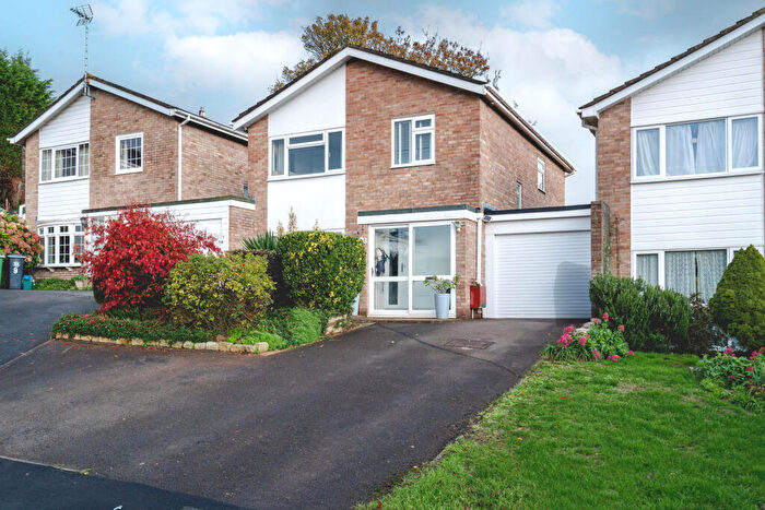 4 Bedroom Detached House For Sale In Greenside Close, Henbury, Bristol, BS10