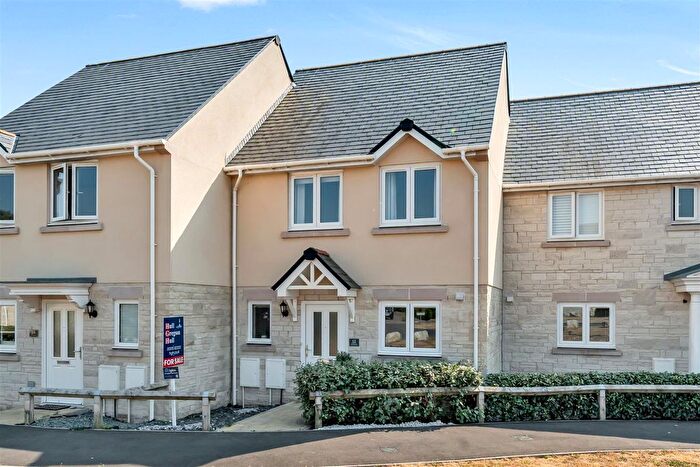 2 Bedroom Terraced House For Sale In Bumpers Lane, Portland, DT5