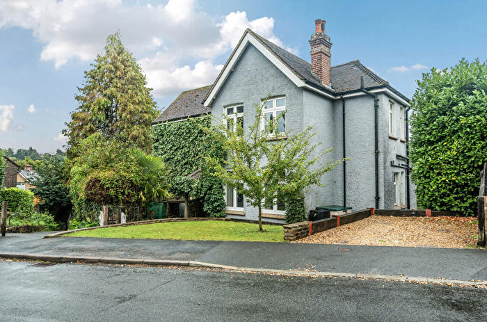 3 Bedroom Detached House For Sale In Vicarage Lane, Haslemere, Surrey, GU27
