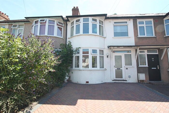 3 Bedroom Terraced House To Rent In Grosvenor Crescent, Hillingdon, Middlesex, UB10