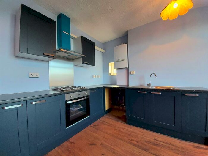 3 Bedroom Apartment To Rent In Stanley Road, Carshalton, SM5