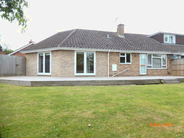 3 Bedroom Detached Bungalow To Rent In Treelands Close, GL53