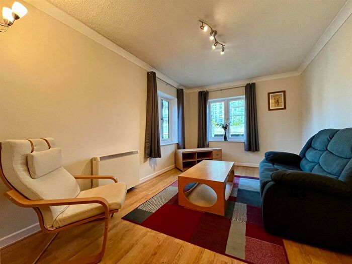 1 Bedroom Flat To Rent In Queens Court, Bridge Street, Birmingham, B1