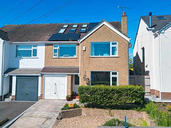 5 Bedroom Semi-Detached House For Sale In Thorstone Drive, Wirral, CH61