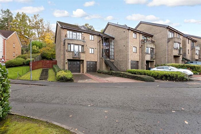 2 Bedroom Flat For Sale In Fernlea, Bearsden, Glasgow, East Dunbartonshire, G61
