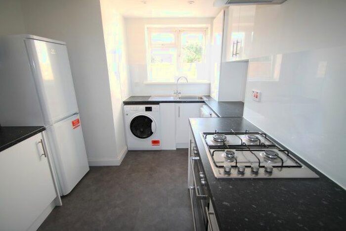 3 Bedroom Property To Rent In Hawley Road, Dartford DA2