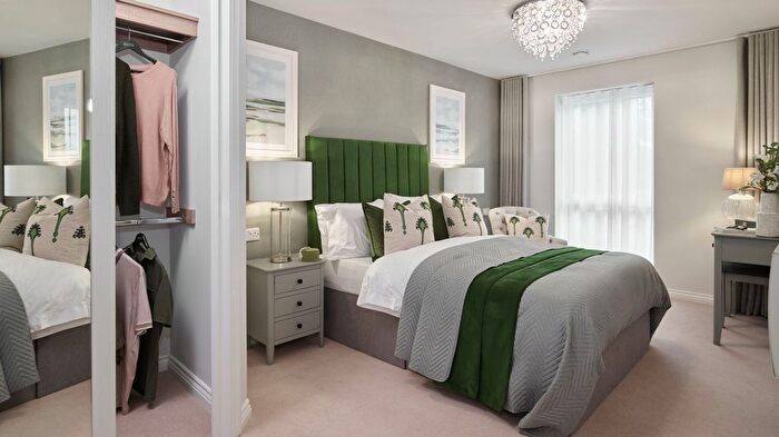 2 Bedroom Flat For Sale In Foxhall Road, Didcot, OX11