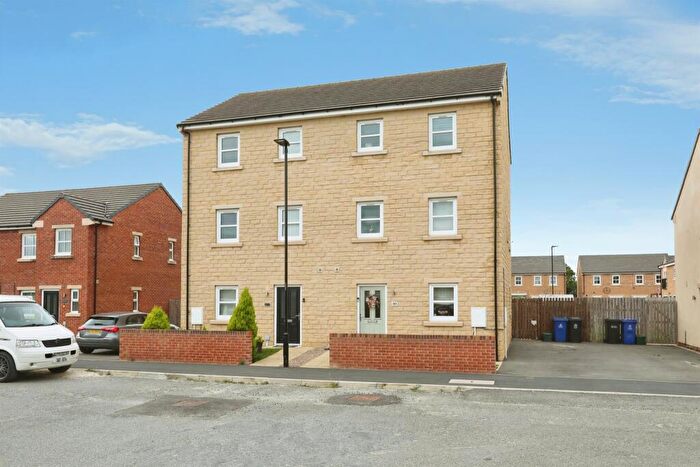 5 Bedroom Town House For Sale In Briars Lane, Stainforth, Doncaster, DN7