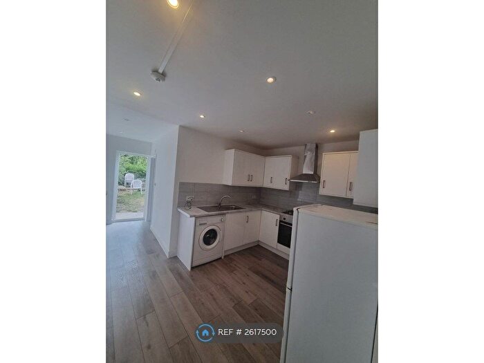 3 Bedroom Terraced House To Rent In Thorpe Road, London, E7