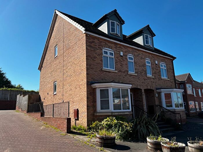 3 Bedroom Semi Detached House For Sale In Waterside Drive, Frodsham, WA6