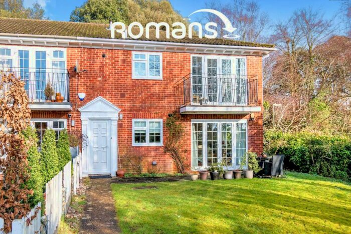 2 Bedroom Maisonette To Rent In Sleepers Hill, Winchester, SO22