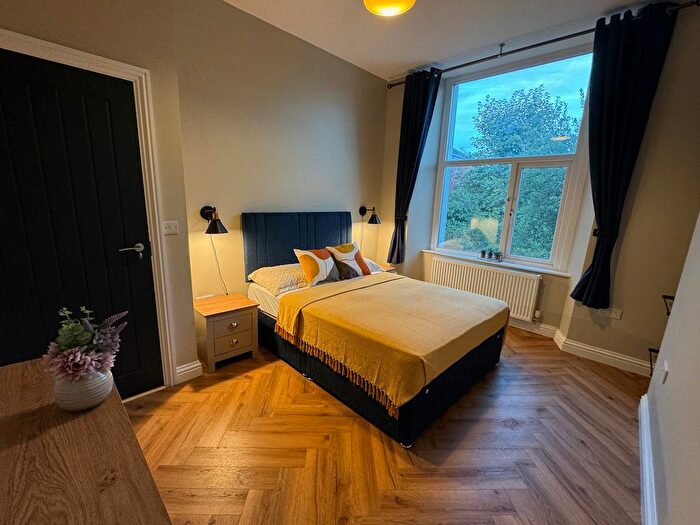 2 Bedroom Flat To Rent In Westbury Street, Swansea, SA1