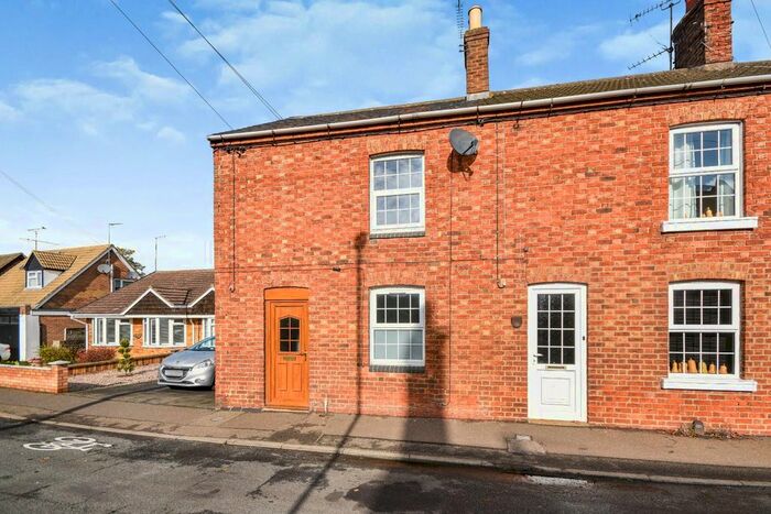 2 Bedroom End Of Terrace House To Rent In High Street, Hardingstone, Northampton, NN4