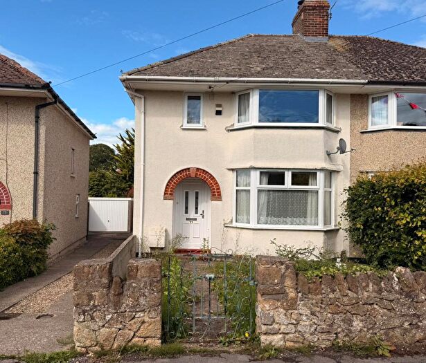 3 Bedroom Semi-Detached House For Sale In Collinwood Road, Headington, Oxford, OX3