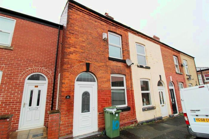 3 Bedroom Terraced House To Rent In Syddall Street, Hyde SK14