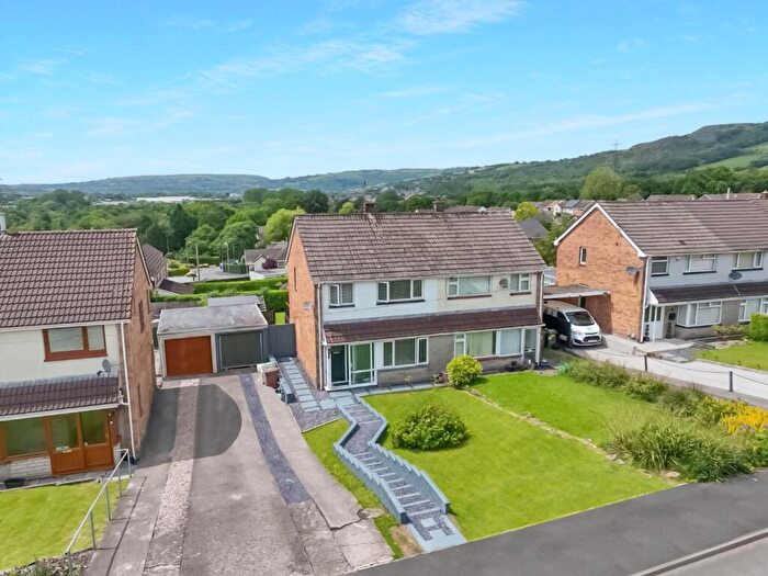 3 Bedroom Semi-Detached House For Sale In Summerfield Lane, Machen, CF83