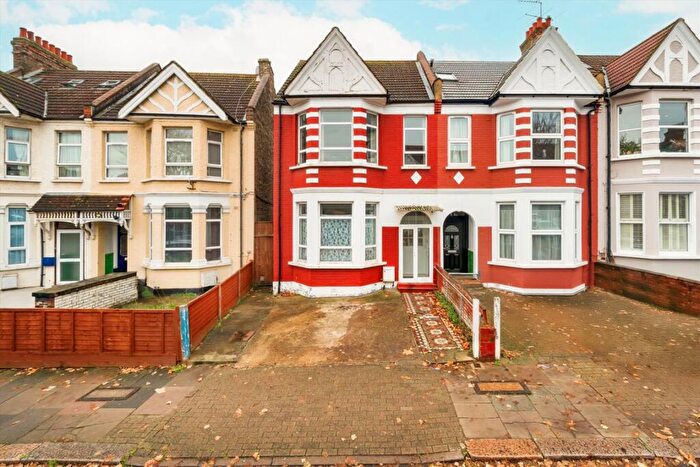 4 Bedroom House For Sale In Hanover Road, Kensal Rise, NW10