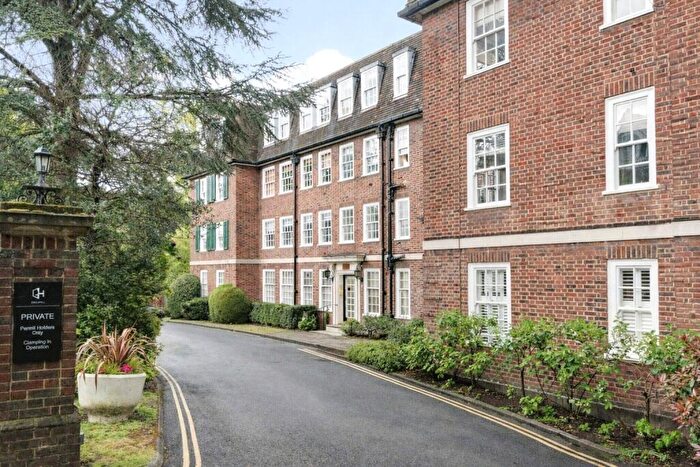 2 Bedroom Apartment For Sale In Prince Arthur Road, London, NW3