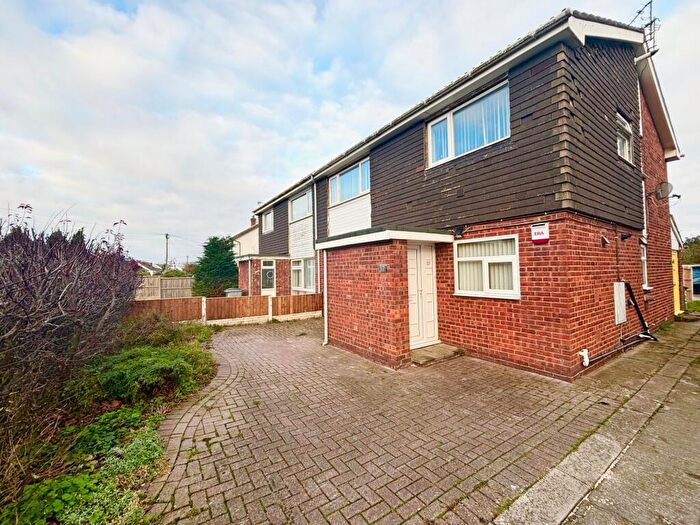 2 Bedroom Flat To Rent In Kentmere Drive, Pensby, CH61