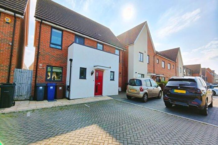 4 Bedroom Property To Rent In Brinson Way, Aveley, South Ockendon, RM15