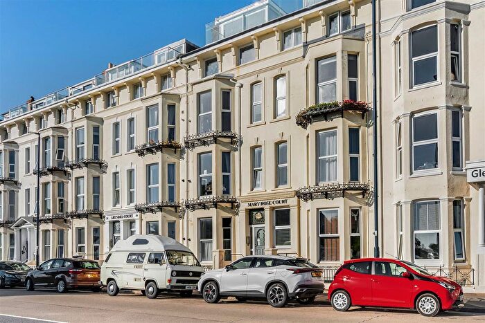 1 Bedroom Flat For Sale In South Parade, Southsea, PO5