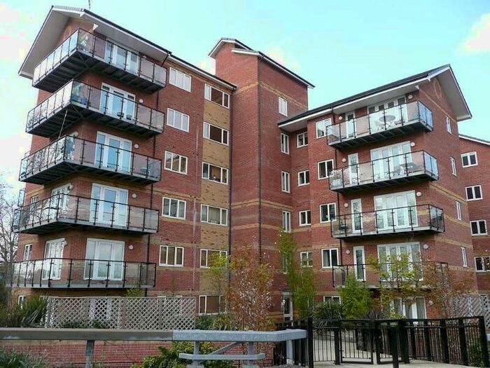2 Bedroom Apartment To Rent In Capital Point, Temple Place, Reading, RG1