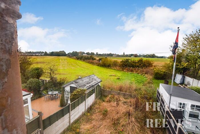 2 Bedroom Semi-Detached House For Sale In Golborne Dale Road, Newton-Le-Willows, WA12