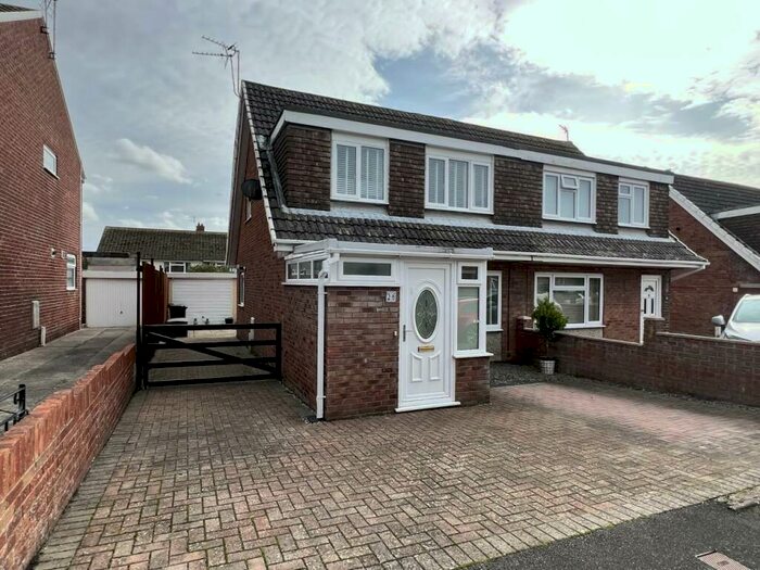 3 Bedroom House To Rent In Kenson Close, Rhoose, Vale Of Glamorgan, CF62