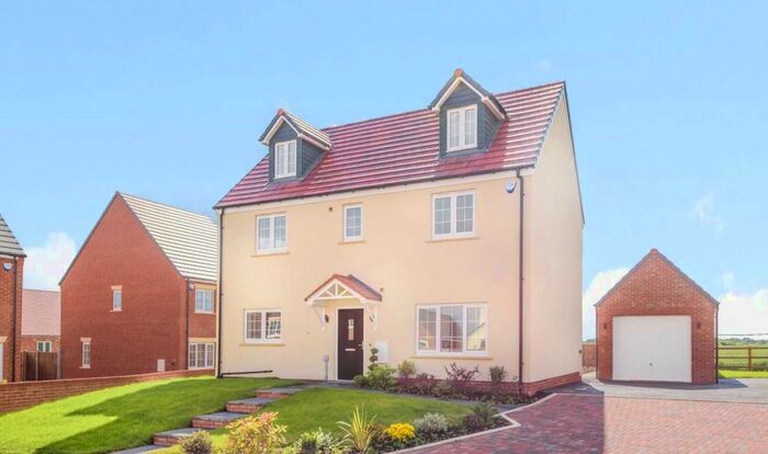 5 Bedroom Detached House To Rent In Nightingale Road, Great Barford, MK44