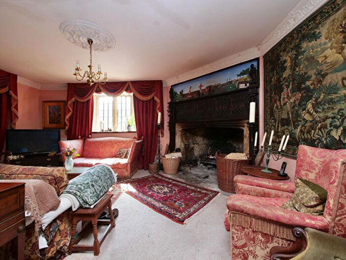 6 Bedroom Detached House For Sale In Manor House, Templecombe - No Onward Chain, BA8