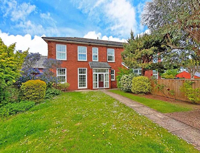 3 Bedroom Semi Detached House For Sale In Rougemont Court, Exminster, EX6