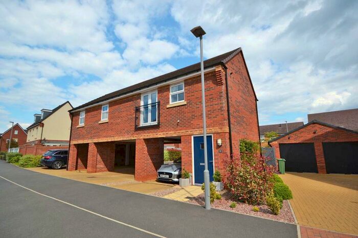2 Bedroom Coach House To Rent In Balbina Way, Fairfields, Milton Keynes, Buckinghamshire, MK11