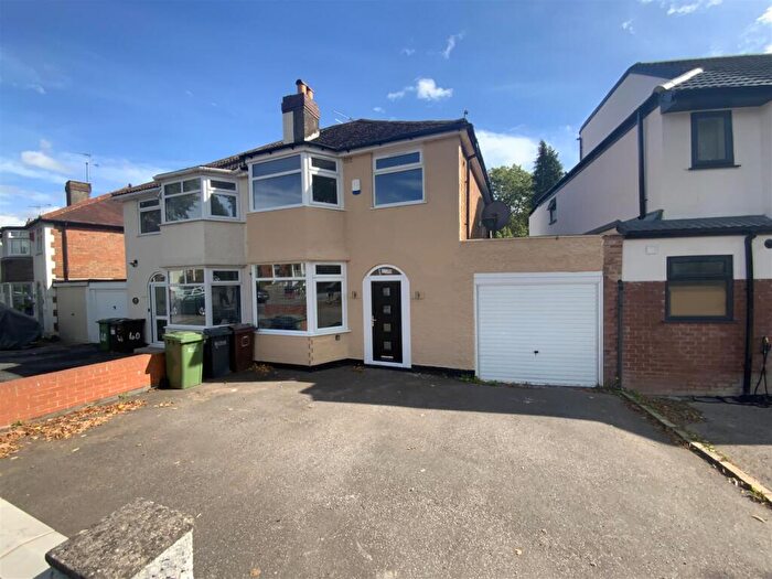 3 Bedroom Semi-Detached House To Rent In Lyndon Road, Olton, Solihull, B92