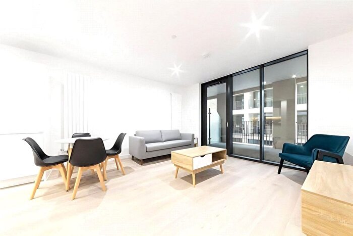 1 Bedroom Flat To Rent In Pinnacle House, Schooner Road, Royal Wharf, London, E16