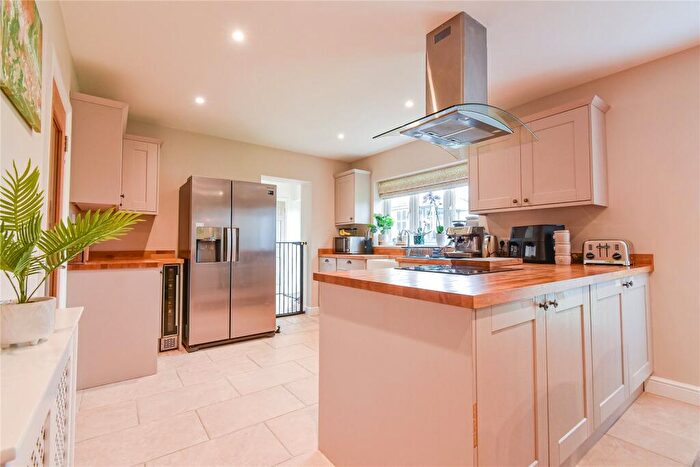 4 Bedroom Detached House For Sale In Stoney Lane, Ashmore Green, Thatcham, Berkshire, RG18