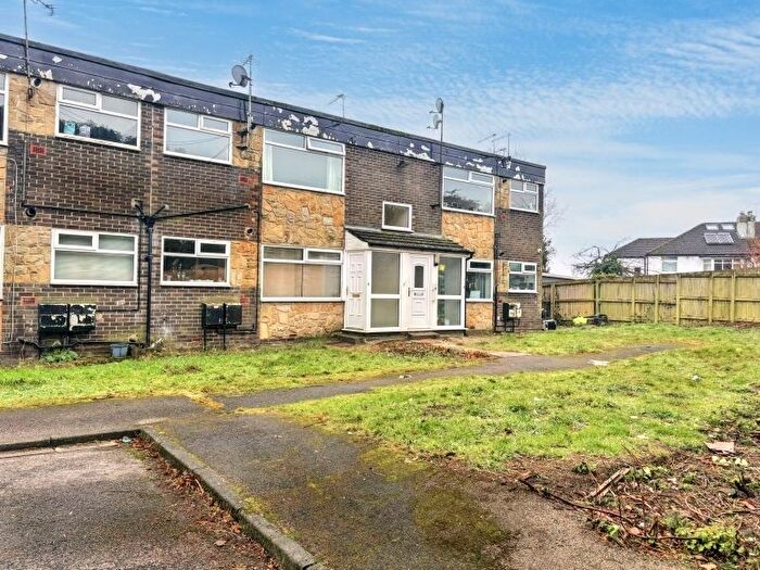 2 Bedroom Flat To Rent In Alwoodley Court Gardens, Alwoodley, Leeds, LS17