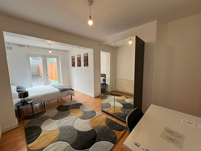 1 Bedroom Terraced House To Rent In Hydethorpe Avenue, London, N9