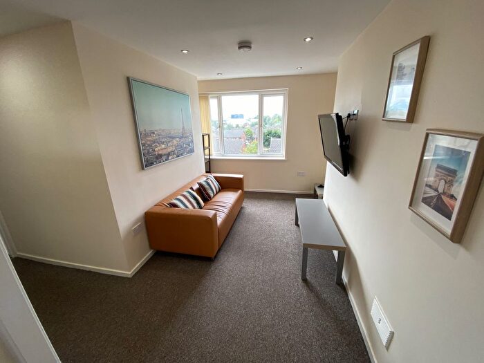 3 Bedroom Terraced House To Rent In , Minster Court, Liverpool, L7