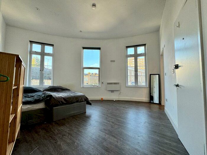 Flat To Rent In St Jude Street, N16