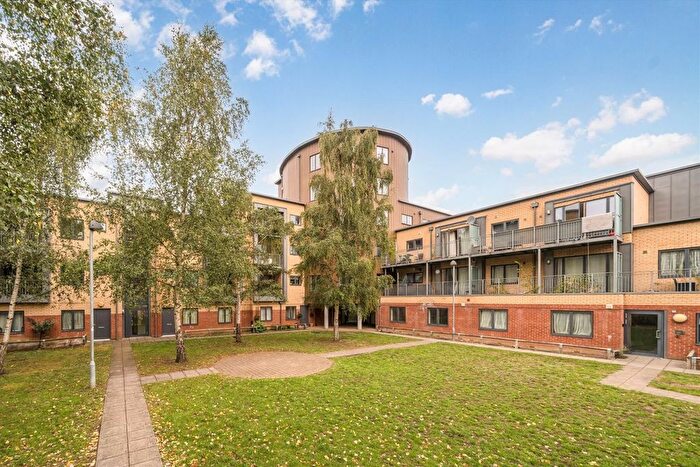 2 Bedroom Flat To Rent In Ladywell Road, Lewisham, SE13