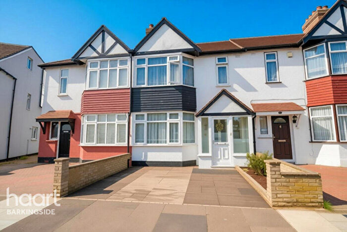 3 Bedroom Terraced House For Sale In Trelawney Road, Hainault, IG6