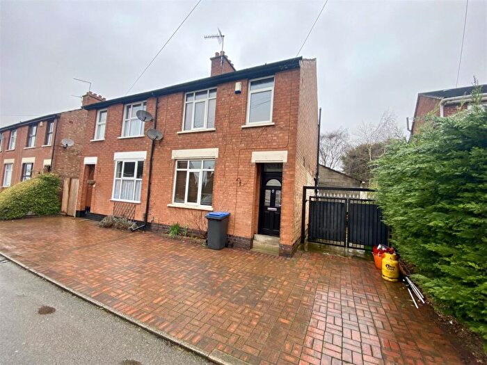 3 Bedroom Semi Detached House For Sale In Gopsall Road, Hinckley, LE10