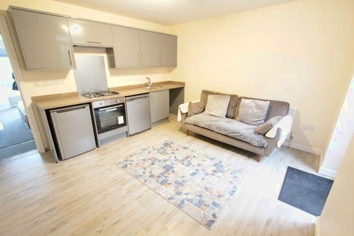 1 Bedroom Ground Flat To Rent In Newman Road, Sheffield, S9
