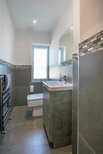 4 Bedroom Detached Bungalow For Sale In Rhianfa, Benllech, Tyn-Y-Gongl, LL74