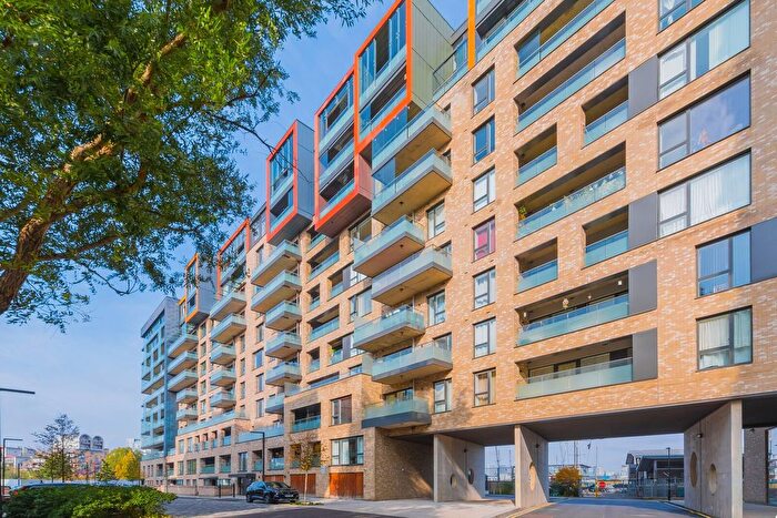 2 Bedroom Flat To Rent In Rennie Street, Greenwich, London, SE10
