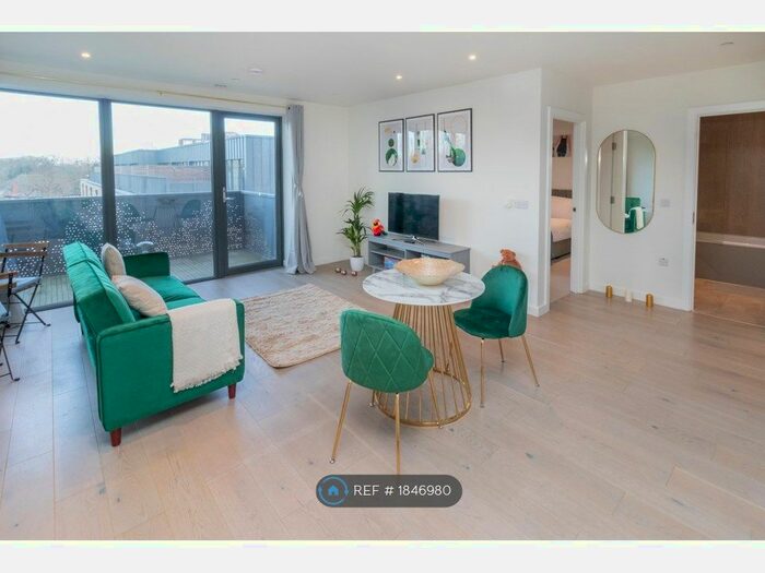 1 Bedroom Flat To Rent In Cambium, London, SW19