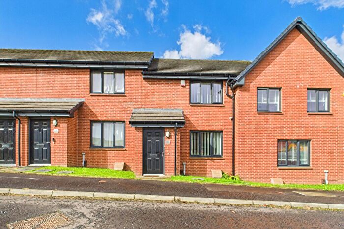 2 Bedroom House To Rent In Mcdonald Way, G20