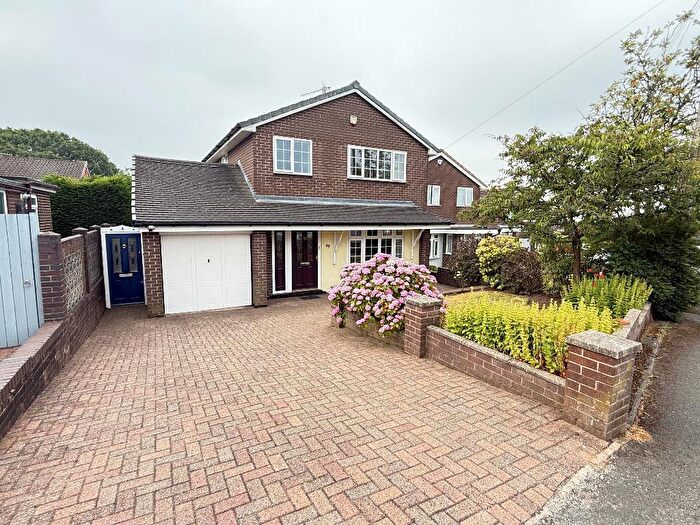 3 Bedroom Detached House For Sale In Chatsworth Drive, Werrington, Stoke On Trent, Staffordshire, ST9