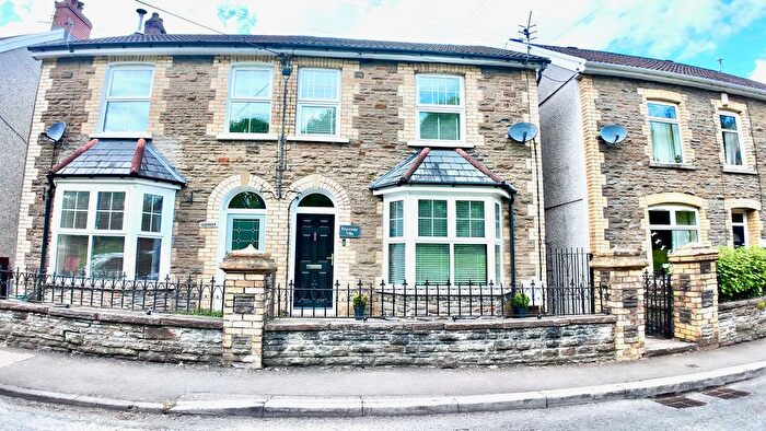 3 Bedroom Semi Detached House For Sale In Commercial Street, Pengam, NP12