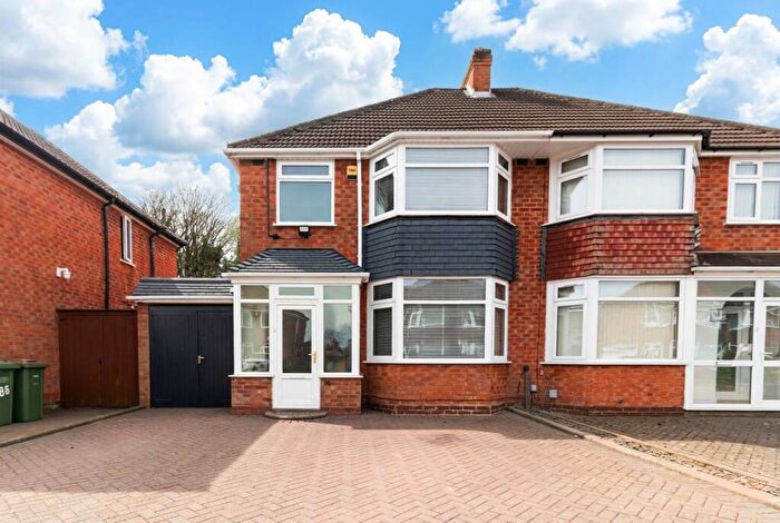 3 Bedroom Semi Detached House For Sale In Scott Road, Solihull, B92